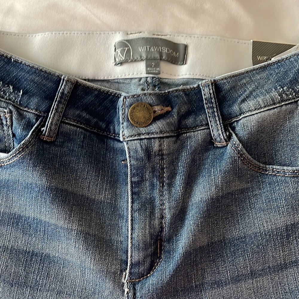 New jeans - Picture 2 of 3